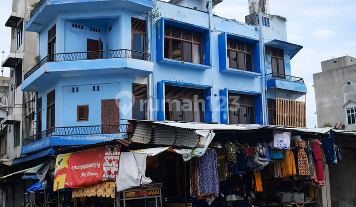 Adjacent Wide Shophouse in Medan City Center Near Mall and Medan City Market Center 2