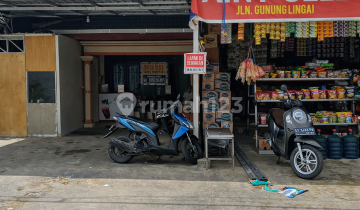 Rumah Plus Ruang Usaha di Samarinda Utara Lokasi di Pinggir Jalan Utama, Dekat dengan Rumah Sakit dan Sekolah Rumah Plus Ruang Usaha di Samarinda Utara Lokasi di Pinggir Jalan Utama, Dekat dengan Rumah Sakit dan Sekolah