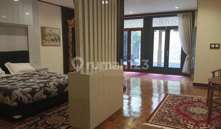 Rumah Mewah di Lebak Bulus Jakarta Kawasan Elit Jakartaka Dekat dengan MRT 2