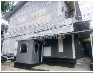For Sale, Investment-Suitable House at Jl Letjen Za Maulani Guest House Garuda, Balikpapan 1