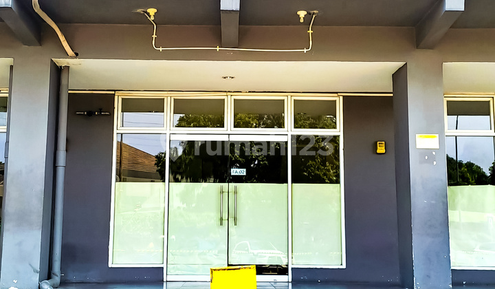 2-STORY SHOP HOUSE IN CEMPAKA PUTIH, CENTRAL JAKARTA NEAR MALL AND APARTMENT READY FOR BUSINESS & OFFICE 2