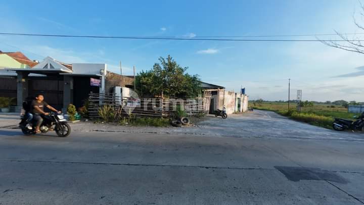 Rumah Strategis Dekat Kawasan Industri Cocok Untuk Usaha Sejuk  2