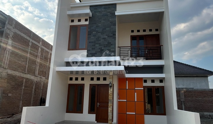 Safira Mangesti Raya Rumah 2 Lantai Dekat Colomadu dan Kota Solo Safira Mangesti Raya Rumah 2 Lantai Dekat Colomadu dan Kota Solo