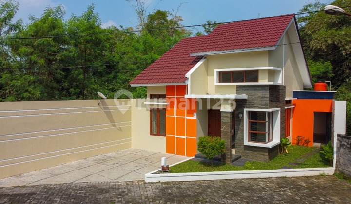Last Unit of Ready-to-Occupy House Near Uns, Massive Promo to Finish Units Last Unit of Ready-to-Occupy House Near Uns, Massive Promo to Finish Units