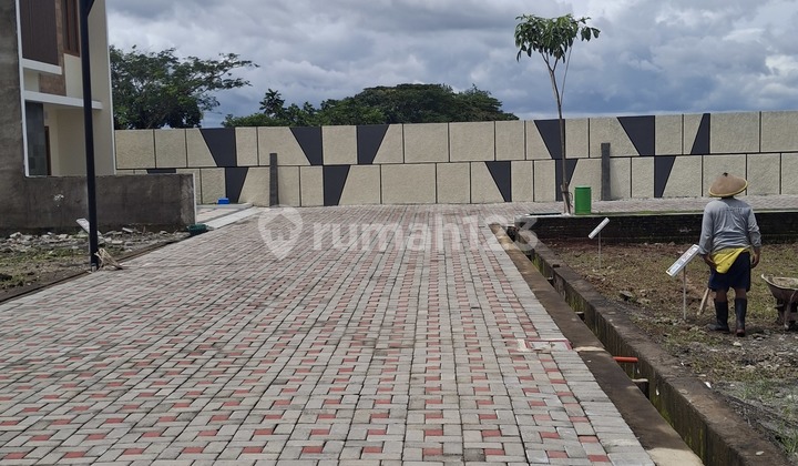 Latest 2-Storey Luxury House in Solo Baru