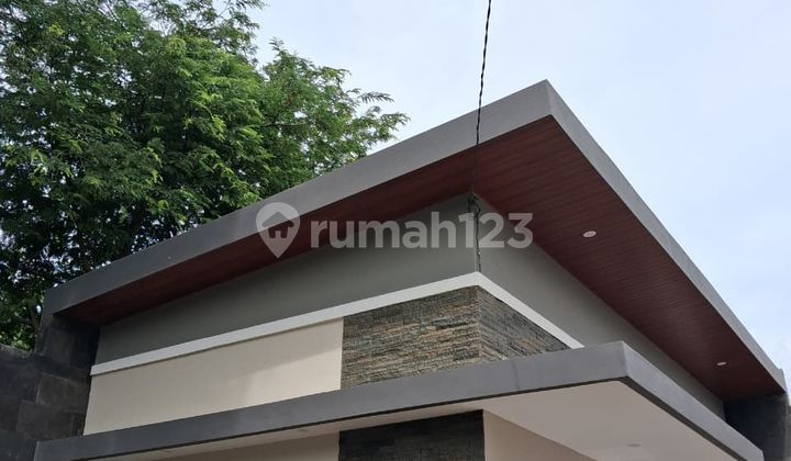 Rumah Modern, Terjangkau, dan Bebas Desain Rumah di Solo Utara Rumah Modern, Terjangkau, dan Bebas Desain Rumah di Solo Utara
