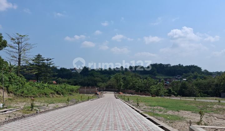 Rumah Bebas Desain Modern Minimalis Hanya 10 Menit Dari Gerbang Tol Gondangrejo Rumah Bebas Desain Modern Minimalis Hanya 10 Menit Dari Gerbang Tol Gondangrejo