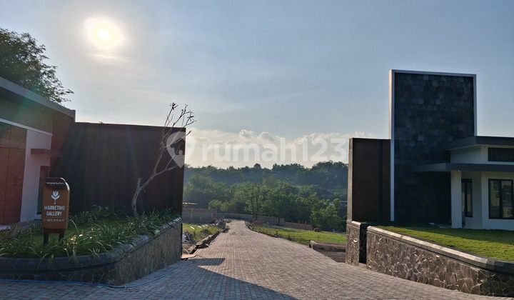 Perumahan Premium Solo Utara Bebas Desain, One Gate System Perumahan Premium Solo Utara Bebas Desain, One Gate System