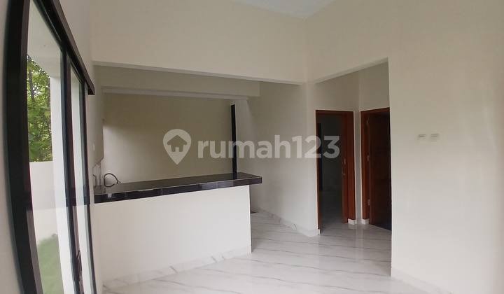 Rumah Siap Huni Lingkungan Nyaman Berada di Tengah Kota Rumah Siap Huni Lingkungan Nyaman Berada di Tengah Kota