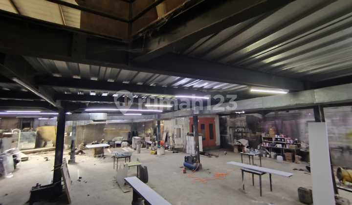 Warehouse 3000 m2 Karang Tengah, Tangerang