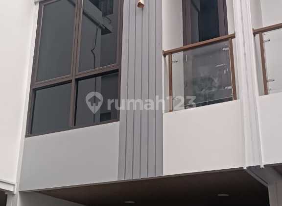 Jual Cepat Rumah Strategis di Cempaka Putih Jakarta Pusat