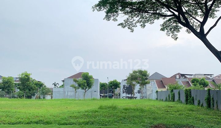 Termmuurraahh!!! Tanah Kavling Bukit Telaga Golf Depan Telaga