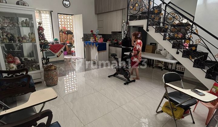 Sewa Cepat Rumah Hook Strategis di Pondok Bambu Jakarta Timur 2