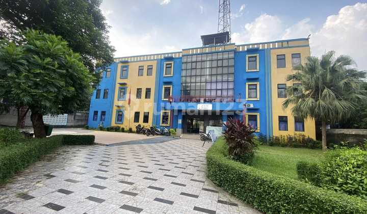 Jual Cepat Gedung Ex. Sekolah Strategis Luas 2634M² di Bekasi