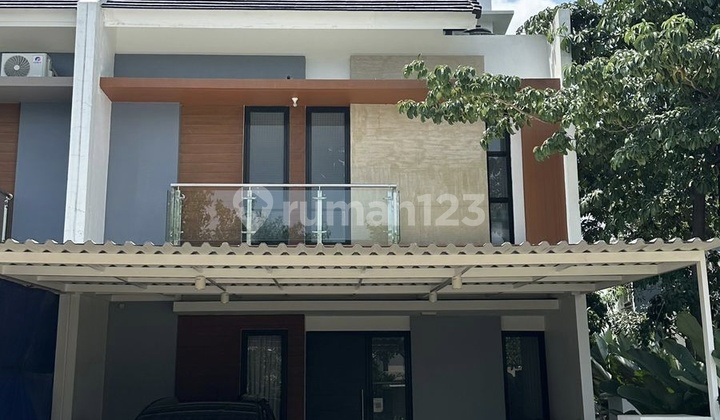 Dijual Cepatrumah Furnish Dengankolam Renang Siap Huni Di Lavesh