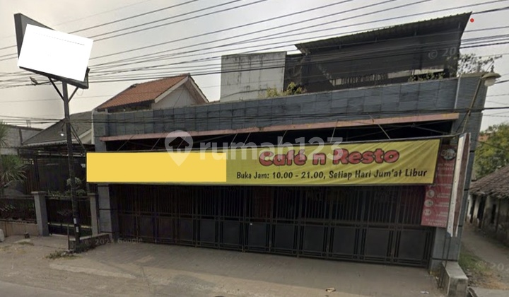 For Sale: Prime Cafe & Restaurant Ready for Business in Driyorejo Gresik
