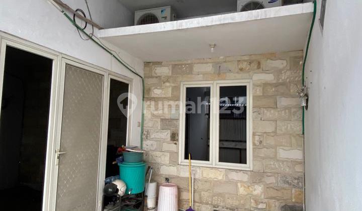 Dijual Rumah 1 Lantai Dibawah Harga Pasar Perumahan Green Lake Surabaya