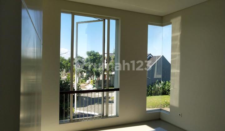 Disewakan Rumah 2 Lantai di Northwest West Park Surabaya 2