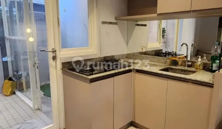 For rent rare fully furnished Queensland Grand Pakuwon 2