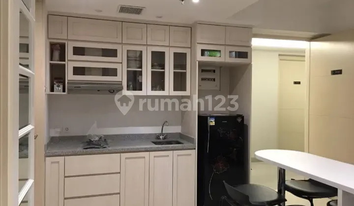 Disewakan furnish mewah lariz Condo Pakuwon Mall 2