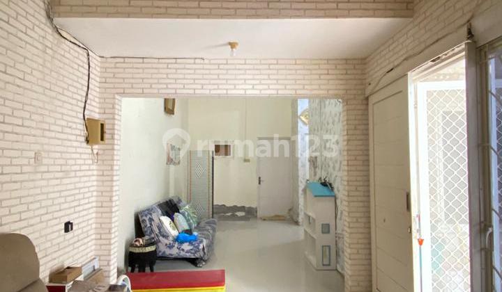 Dijual Rumah 1 Lantai Dibawah Harga Pasar Perumahan Green Lake Surabaya 2