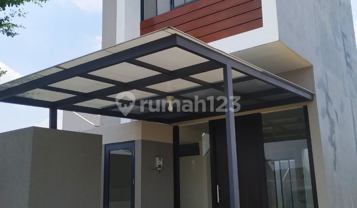 Dijual bisa Nego Rumah 2 Lantai di Grand Sunrise Gresik