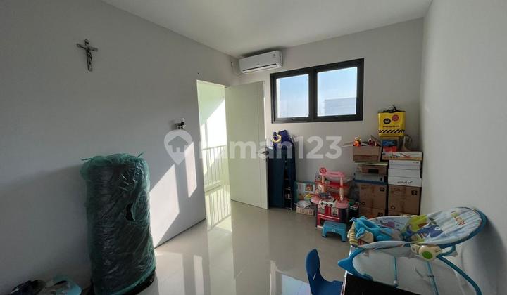 Royal Residence Wiyung Cluster Serenade West Surabaya Housing 2