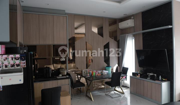 Perumahan Jalan Raya Kuta Puri Mas Gunung Anyar Surabaya 2