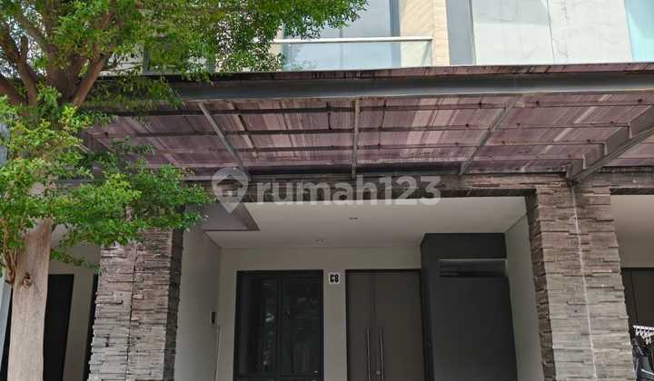 Disewakan Rumah 2 Lantai di Perumahan Springville Residence