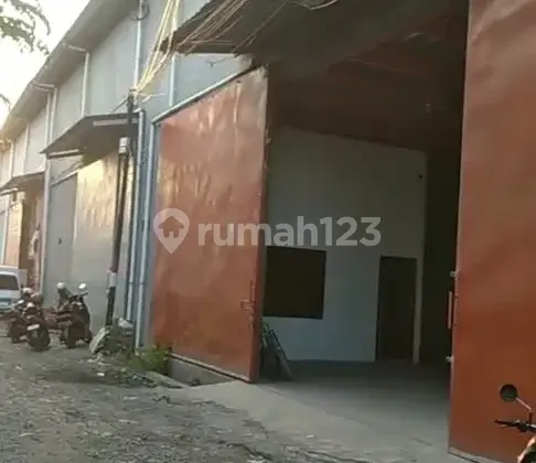 For rent 2-story warehouse in Kedinding Central Surabaya For rent 2-story warehouse in Kedinding Central Surabaya