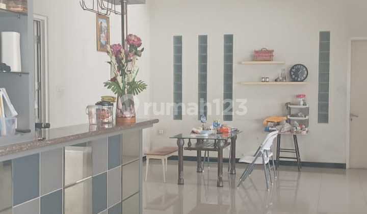 Below Market Price and Negotiable 2-Story House in Mojoarum