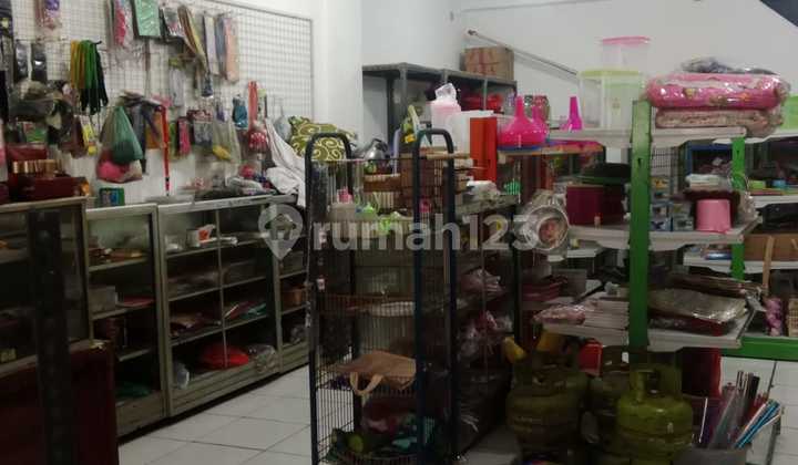 Ruko (Shop House) with a 2-Story House Bonus at Griya Permata Gedangan Sidoarjo - Price Negotiable 2