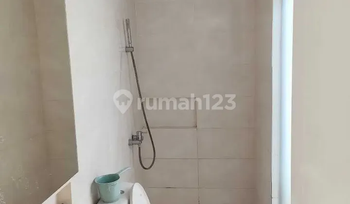 Disewakan Rumah 2 lantai Grand Pakuwon Full Furnish 2