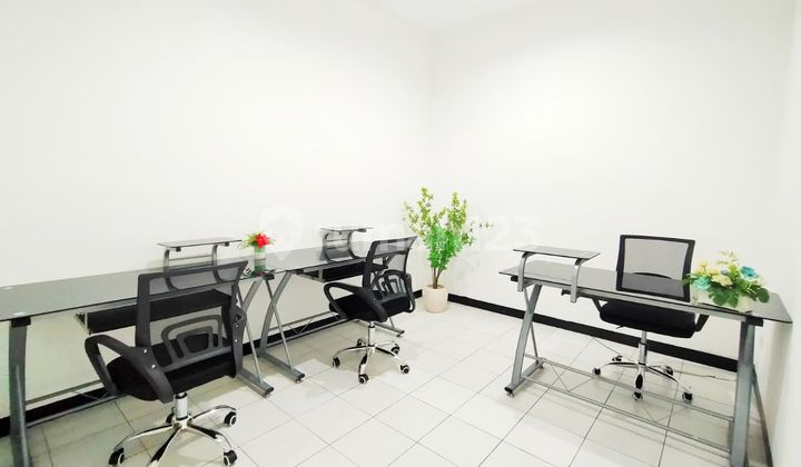 Putat Office Building Strategically Located in Sukomanunggal, Surabaya Putat Office Building Strategically Located in Sukomanunggal, Surabaya