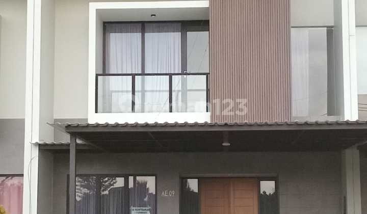 Disewakan Rumah 2 Lantai Furnished di Central Park Juanda Disewakan Rumah 2 Lantai Furnished di Central Park Juanda