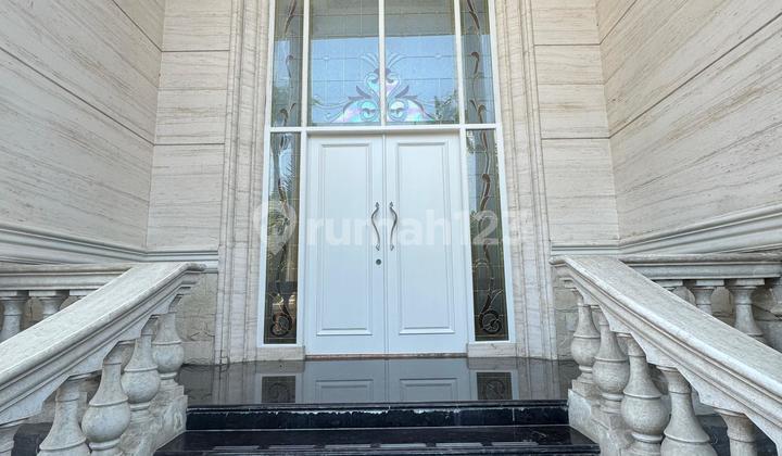 For Rent Luxury Classic House Villa Bukit Regency 2 Pakuwon Indah Surabaya For Rent Luxury Classic House Villa Bukit Regency 2 Pakuwon Indah Surabaya