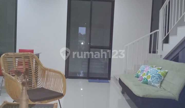 Disewakan Rumah 2 Lantai Furnished di Central Park Juanda 2