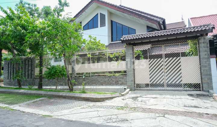 Dijual Rumah 2 Lantai Full Furnish di Dukuh Kupang Surabaya 2