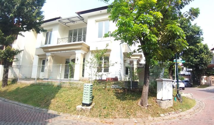 Rumah 2 Lantai Perumahan Ter-Elite Surabaya Barat di Graha Famili 2