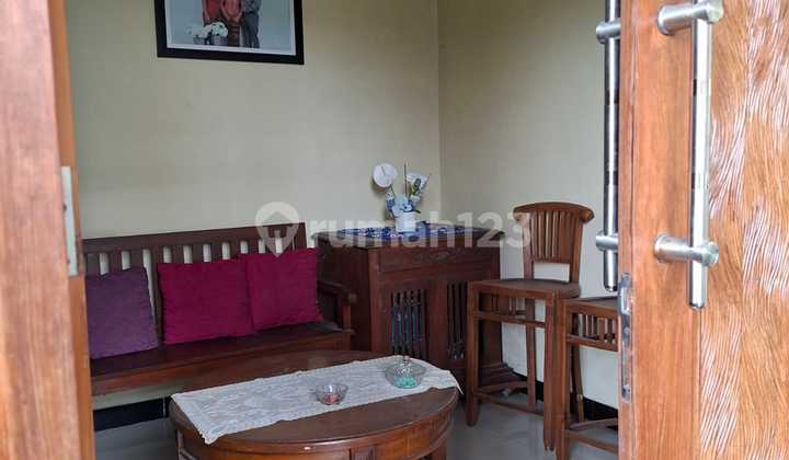 For Rent House in a Strategic Location Near Church and Music School on Tidore Street, Salatiga 2