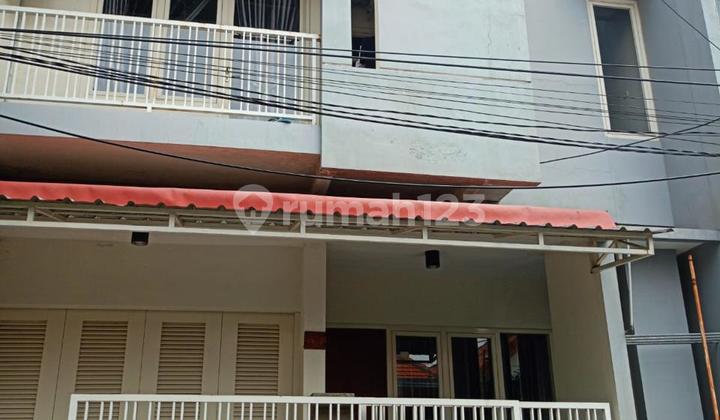 For Sale 2-Story House Negotiable in GKB Gresik Housing Near Icon Mall and Toll Gate Entrance. For Sale 2-Story House Negotiable in GKB Gresik Housing Near Icon Mall and Toll Gate Entrance.