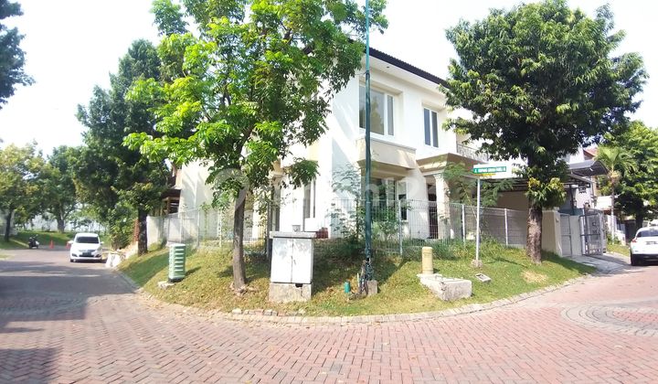Rumah 2 Lantai Perumahan Ter-Elite Surabaya Barat di Graha Famili 1