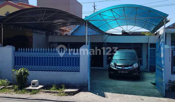For Sale Cheapest 1-Story House in Kampung Malang, Central Surabaya, 6 Minutes to Siloam Hospital 2
