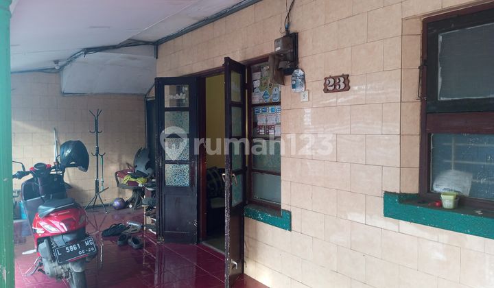 Di Bawah Pasaran Rumah 1 Lantai di Padmosusastro Surabaya Selatan 10 Menit ke Tunjungan Plaza Surabaya 2