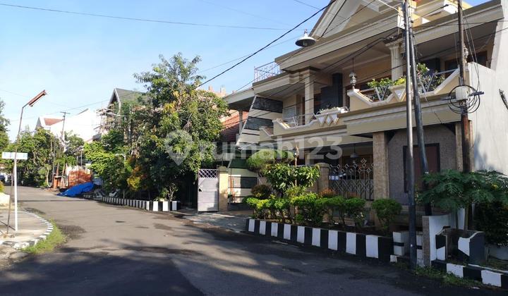 Harga bisa Negi Rumah 2 Lantai Strategis Dekat Ciputra World di Darmo Baru Timur 2