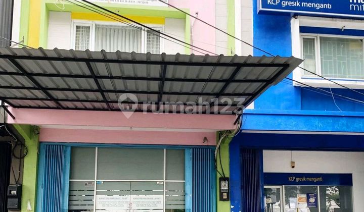 For Rent Cheapest 2-Story Shop House in Ruko Raya Menganti Gresik For Rent Cheapest 2-Story Shop House in Ruko Raya Menganti Gresik