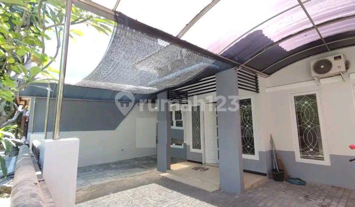 Rumah Semifurnished Lokasi Strategis di Palm Spring Regency Surabaya Dekat Akses Tol Gunung Sari 2