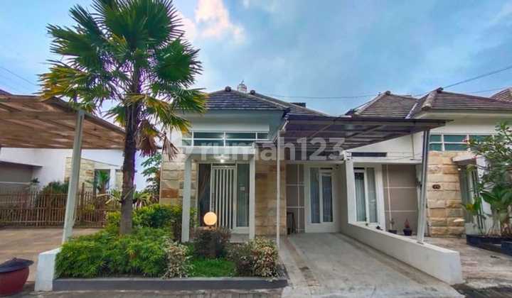 Rumah Siap Huni Full Furnished di Perum Emerald Villas Batu Rumah Siap Huni Full Furnished di Perum Emerald Villas Batu