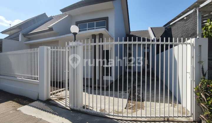 Negotiable Price for House in Alana Regency Cemandi Near Tambak Sumur Toll Road, Juanda Airport, Shopping Center 1