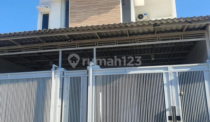Hot Surabaya Timur Rumah 2.5 Lantai di Wiguna Timur Regency